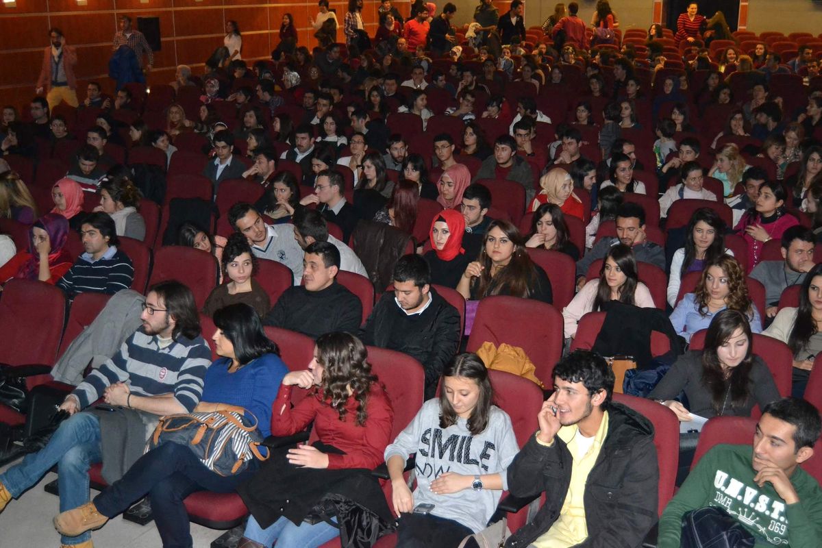 Kay Ders\'ten Anlamlı Etkinlik