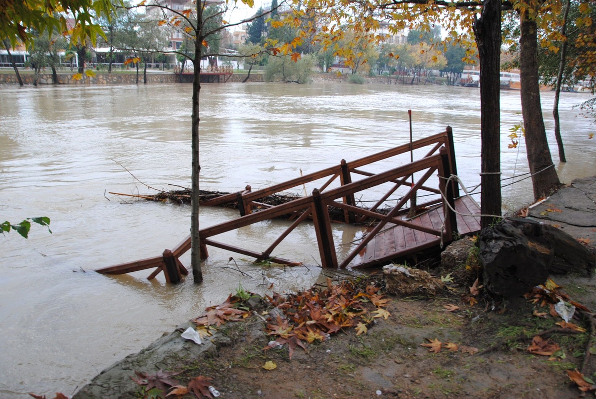 Manavgat Irmağı\'nda Su Seviyesi Yükseldi