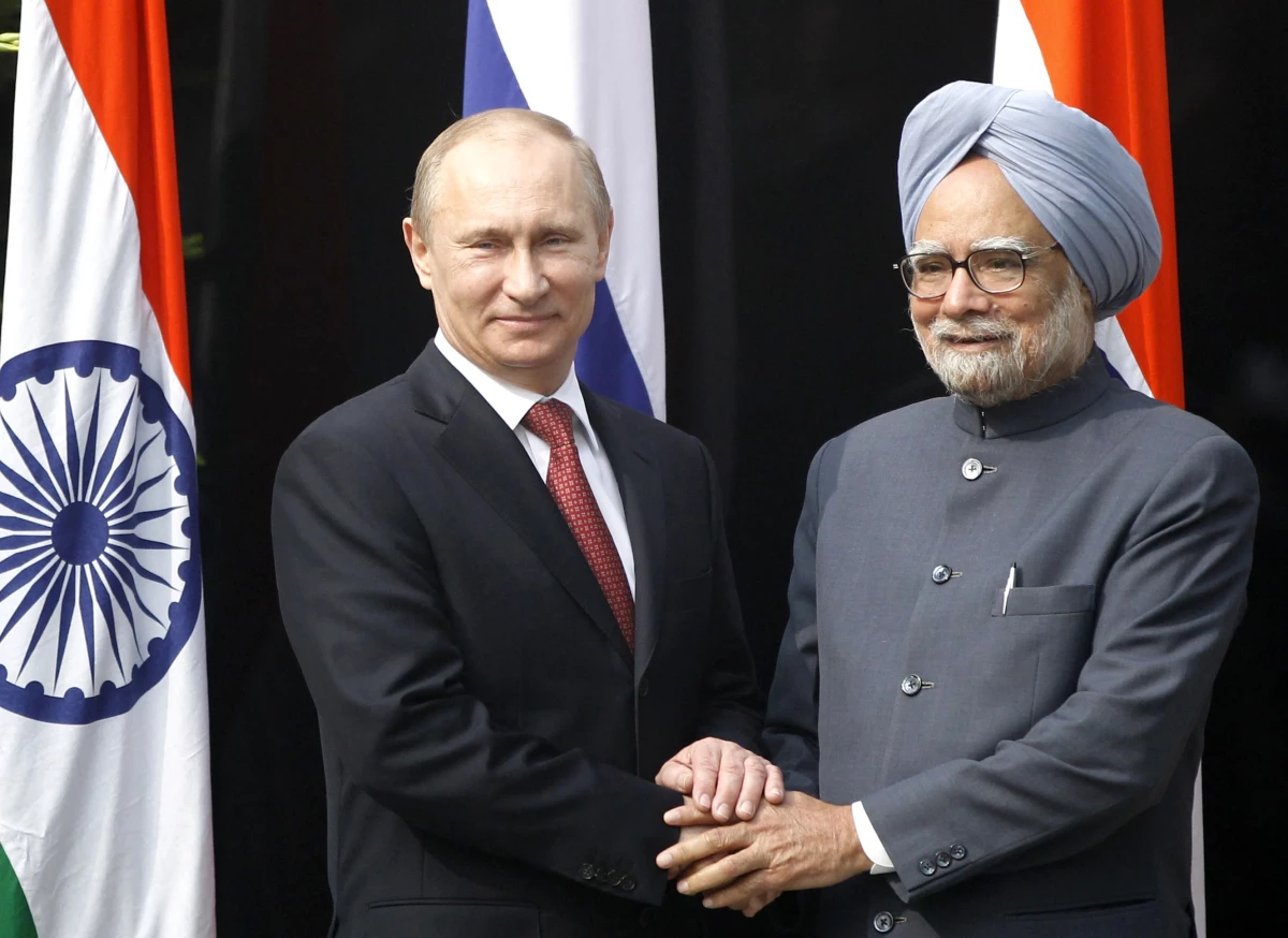 Putin, Rus Silahlarını Satmak İçin Hindistan\'da