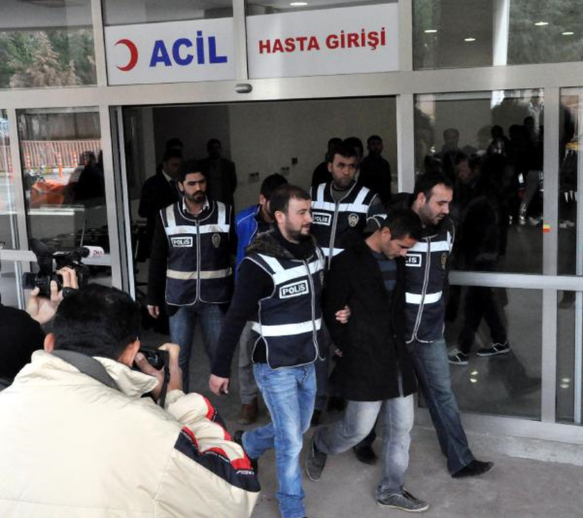 Şanlıurfa\'da Hırsızlık Şüphelisi 3 Kişi Yakalandı