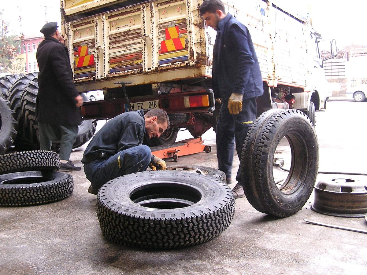 Ticari Araçlara Kış Lastiği Mecburiyeti Getirilmesi