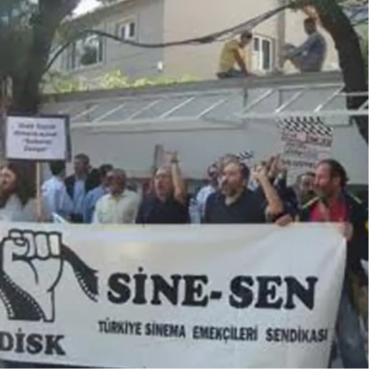 Trafik Kazasında Ölen Sinema Emekçileri Anıldı