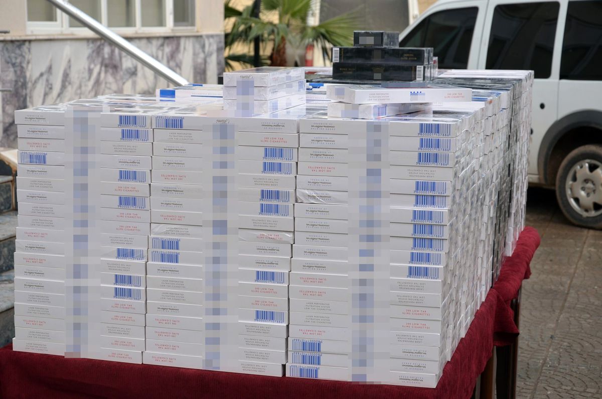 Viranşehir\'de Yaklaşık 20 Bin Paket Kaçak Sigara Ele Geçirildi