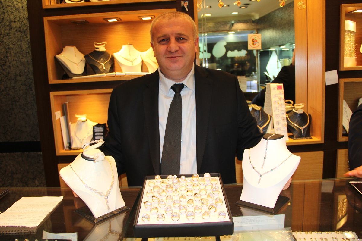 Yazıcıoğlu\'ndan Yeni Yıl Kampanyası