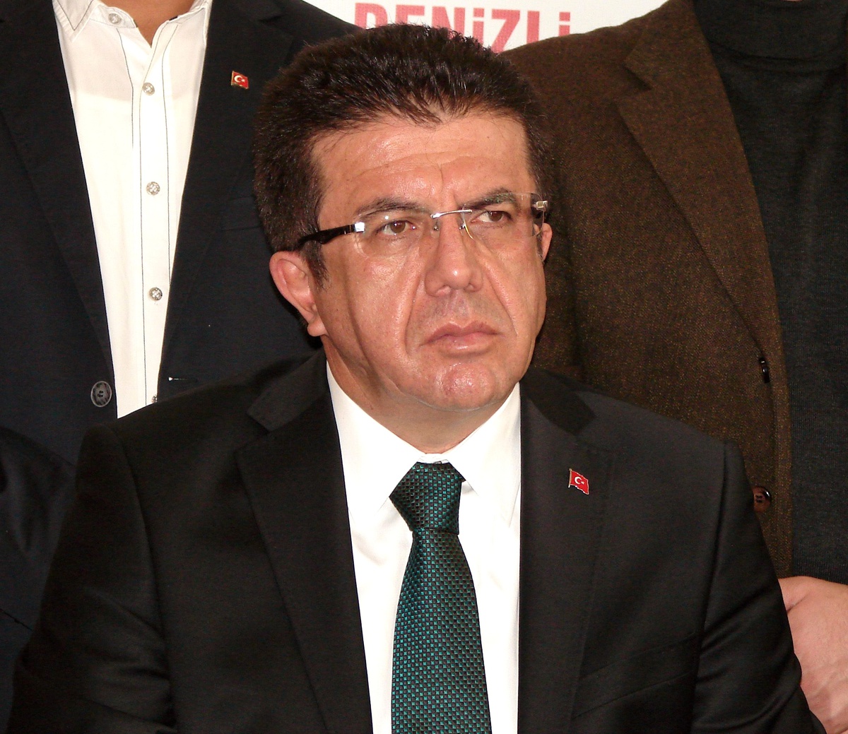AK Parti Denizli Milletvekili Zeybekci."Hakkımda Görevi Kötüye Kullanma Sebebiyle Dava Açıldığı...