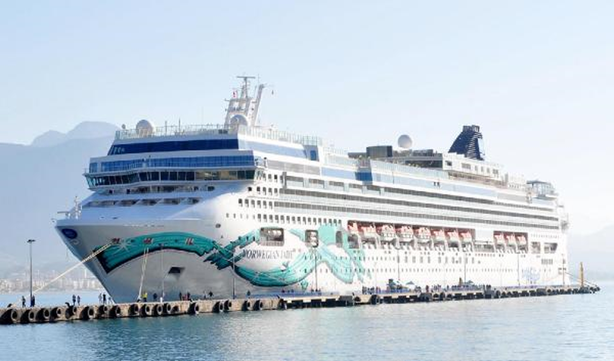 Alanya\'ya Bu Yıl Gemilerle 36 Bin Turist Geldi