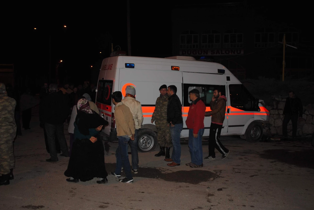 Amasya\'da Askeri Ambulans Kaza Yaptı: 14 Yaralı
