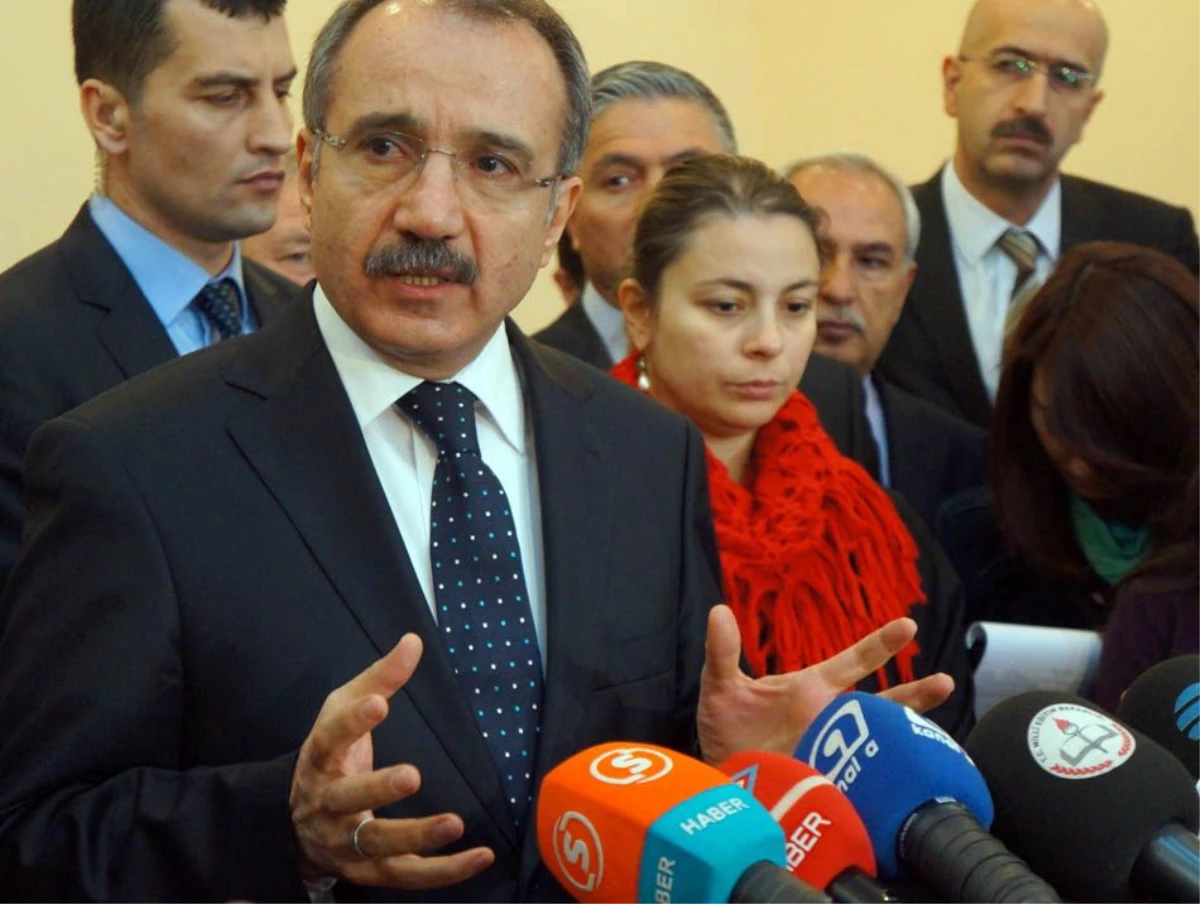 Bakan Dinçer (2): "Şiddetin Ulusal Düzeyde Kınanması Doğru"