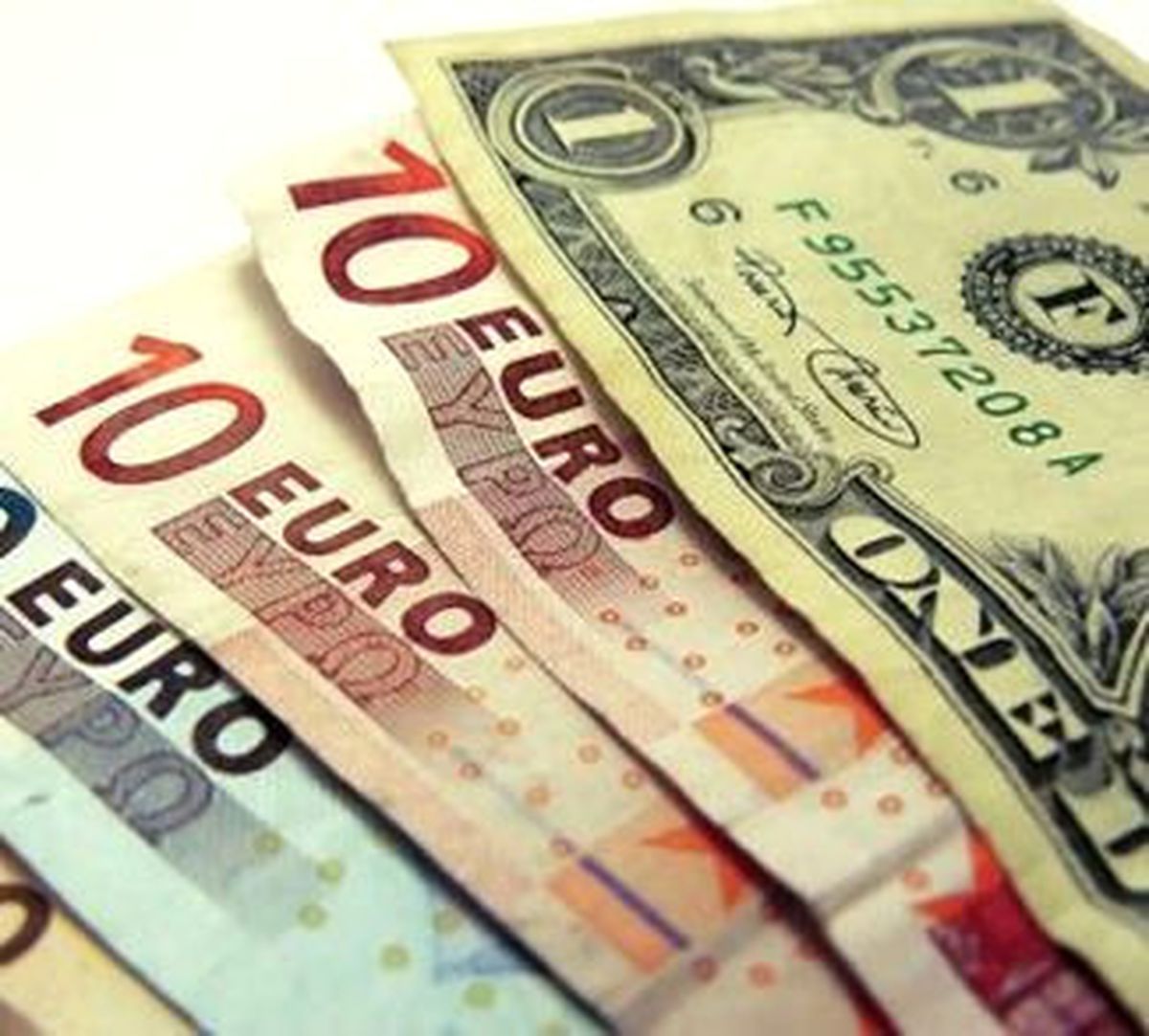 Dolar 1,7970 TL\'den Güne Başladı