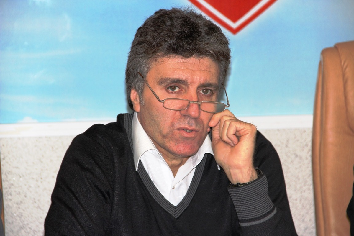 Emin Kar İçini Döktü