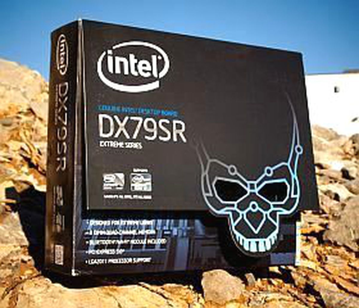 En İyisini İsteyenlere: Intel Dx79sr Anakart