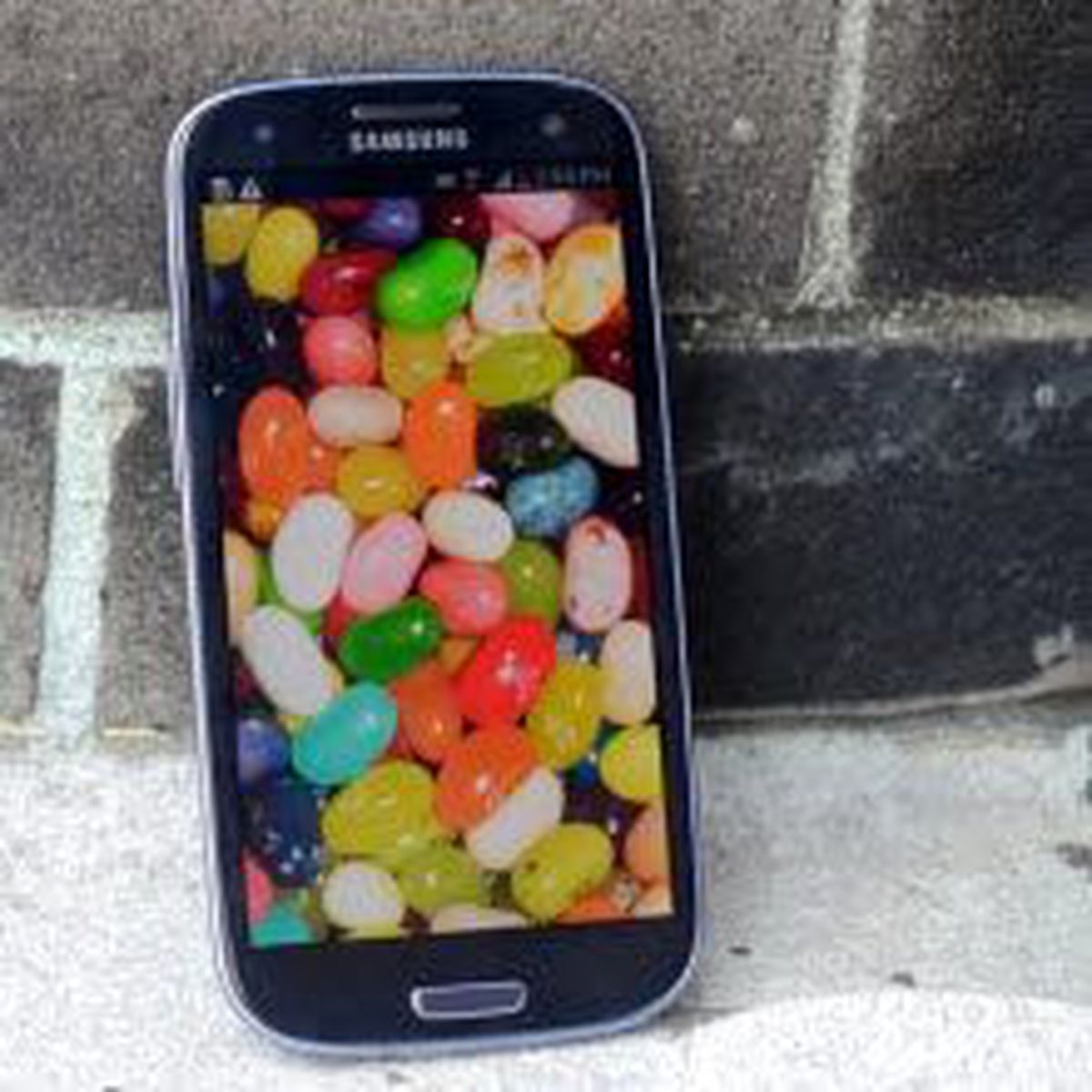 Galaxy S3\'lere ne oluyor?