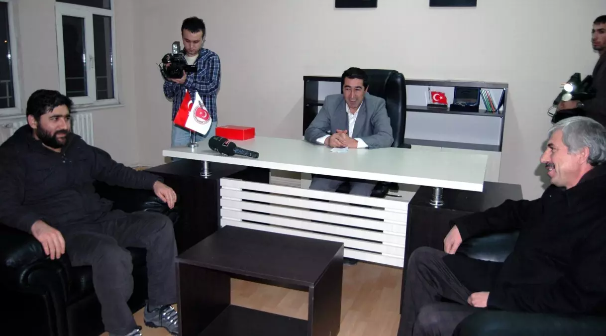 Gazeteci Özköse'den Agd'ye Ziyaret