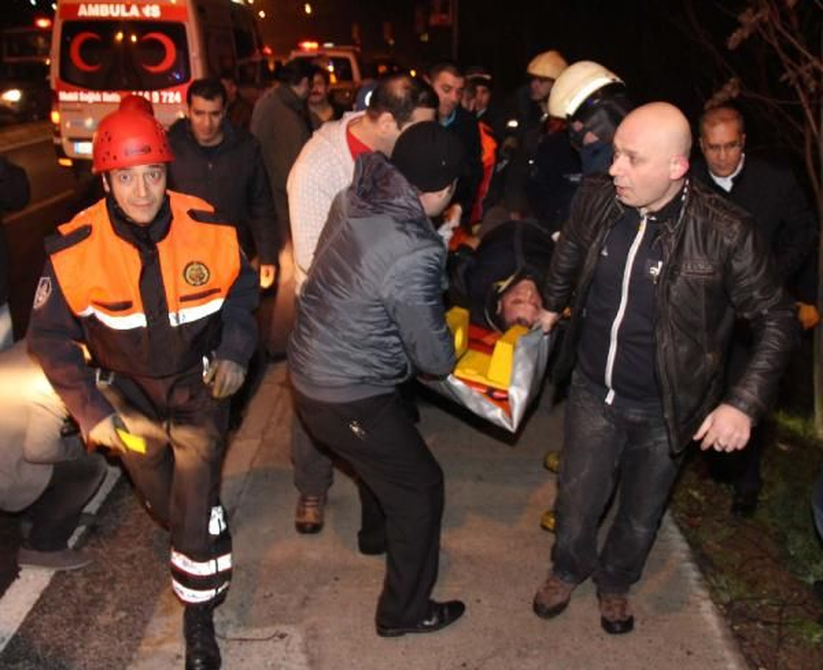 İBB Görevlisinin Kullandığı Araç Dereye Uçtu