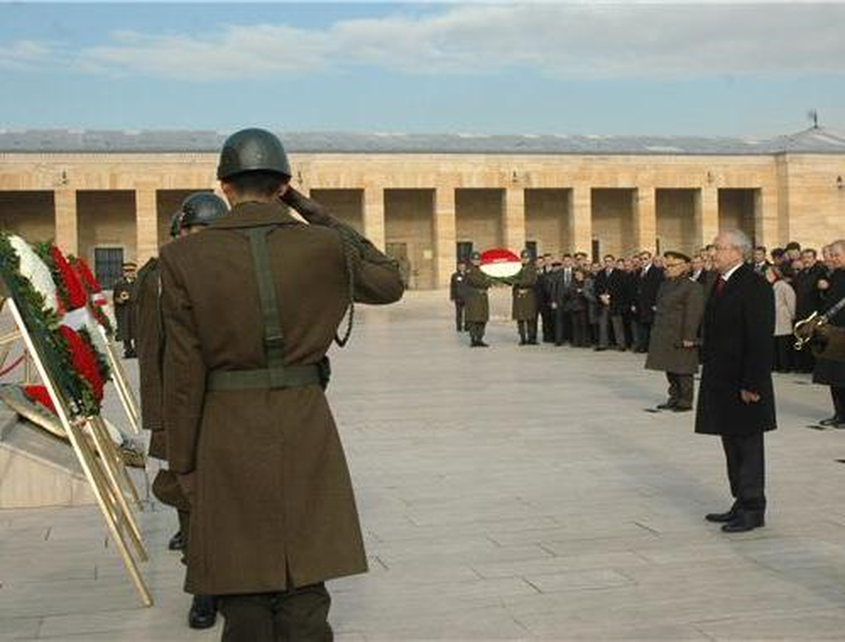 İnönü Anıtkabir\'de Düzenlenen Törenle Anıldı