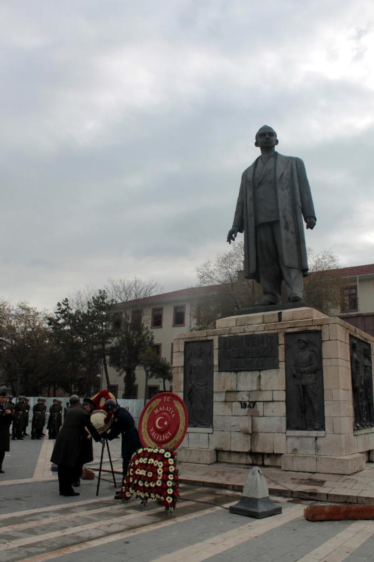 İsmet İnönü Memleketi Malatya\'da Anıldı