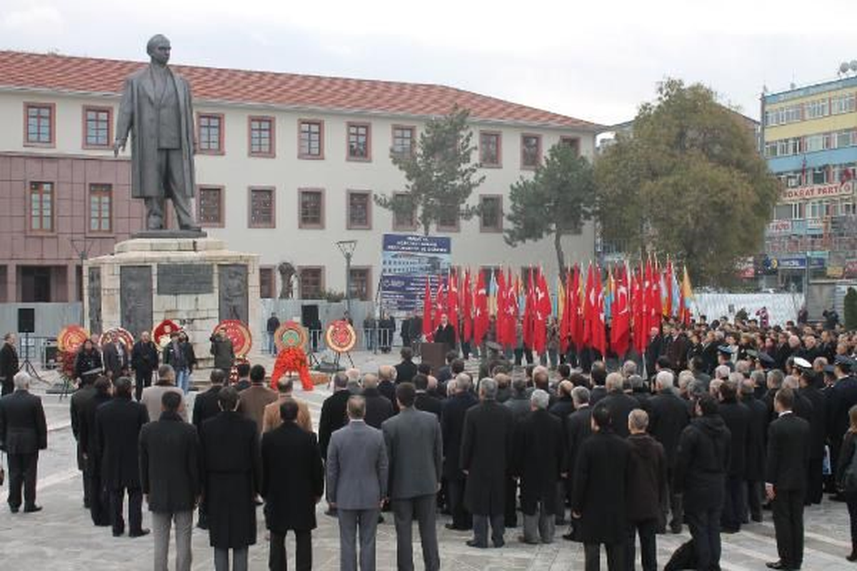 İsmet İnönü\'nün Ölümünün 39. Yıl Dönümü