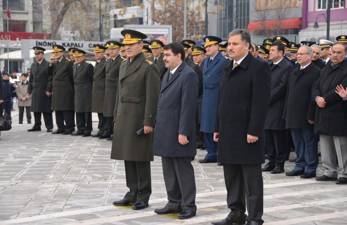 İsmet İnönü\'yü Anma Töreni Düzenlendi