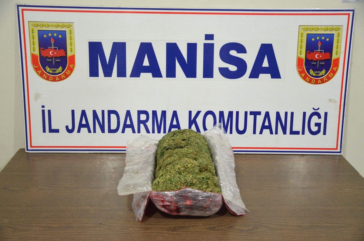 Manisa\'da Uyuşturucu Operasyonu