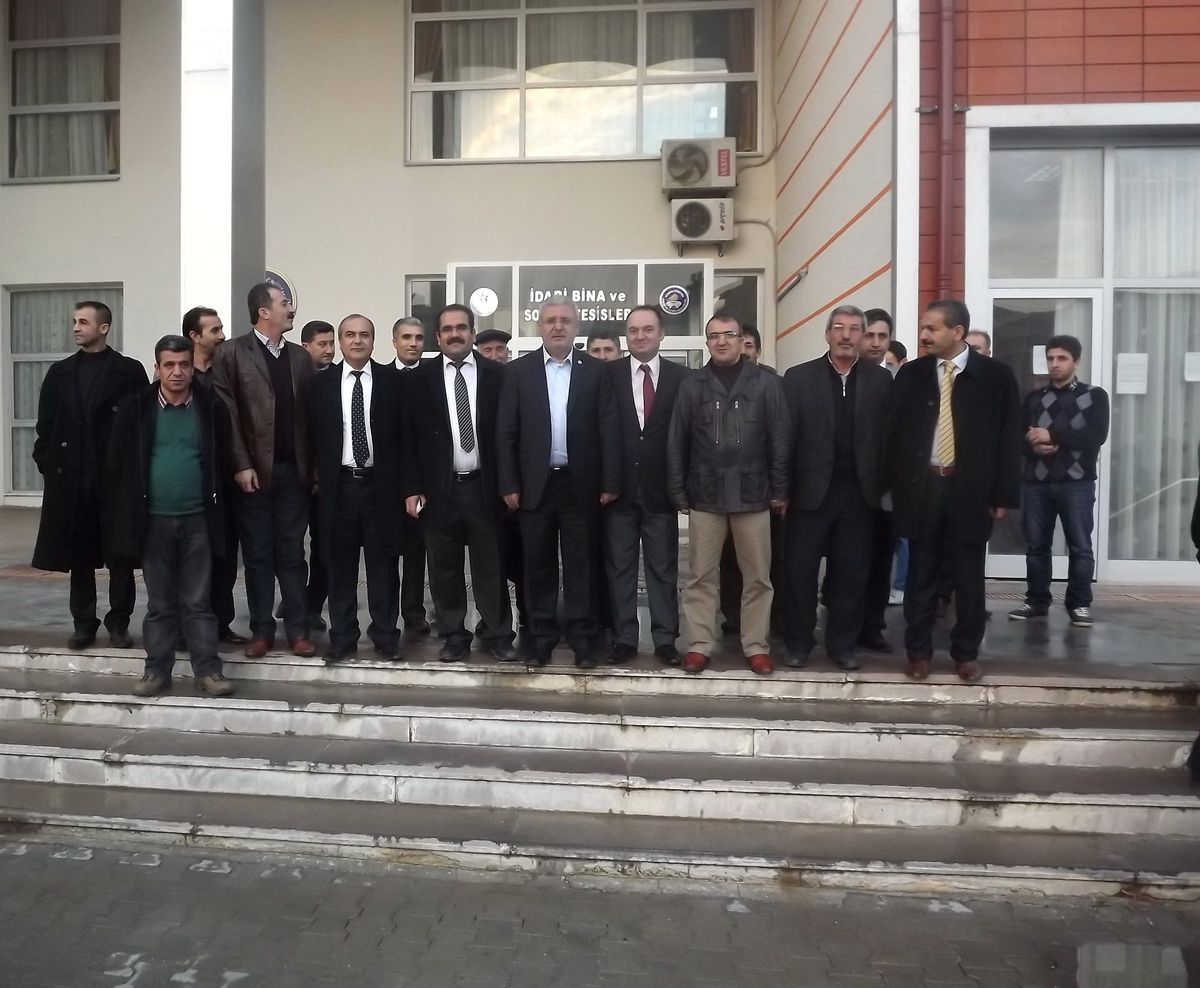 Metiner\'den Yurtkur\'a Ziyaret
