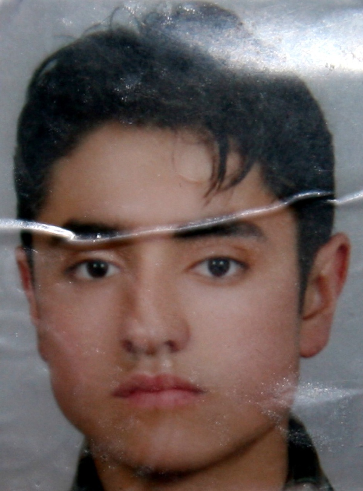 Nişanlısından Ayrılan Genç Okulda İntihar Etti