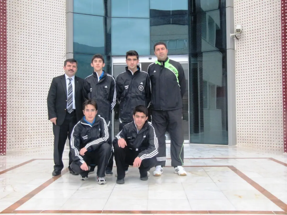 Özel Yamanlar, Masa Tenisi\'nde Çeyrek Finale Çıktı