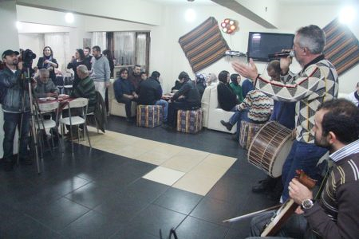 "Sanatta 30. Yılı"nı Kafe Karadeniz\'de Kutladı
