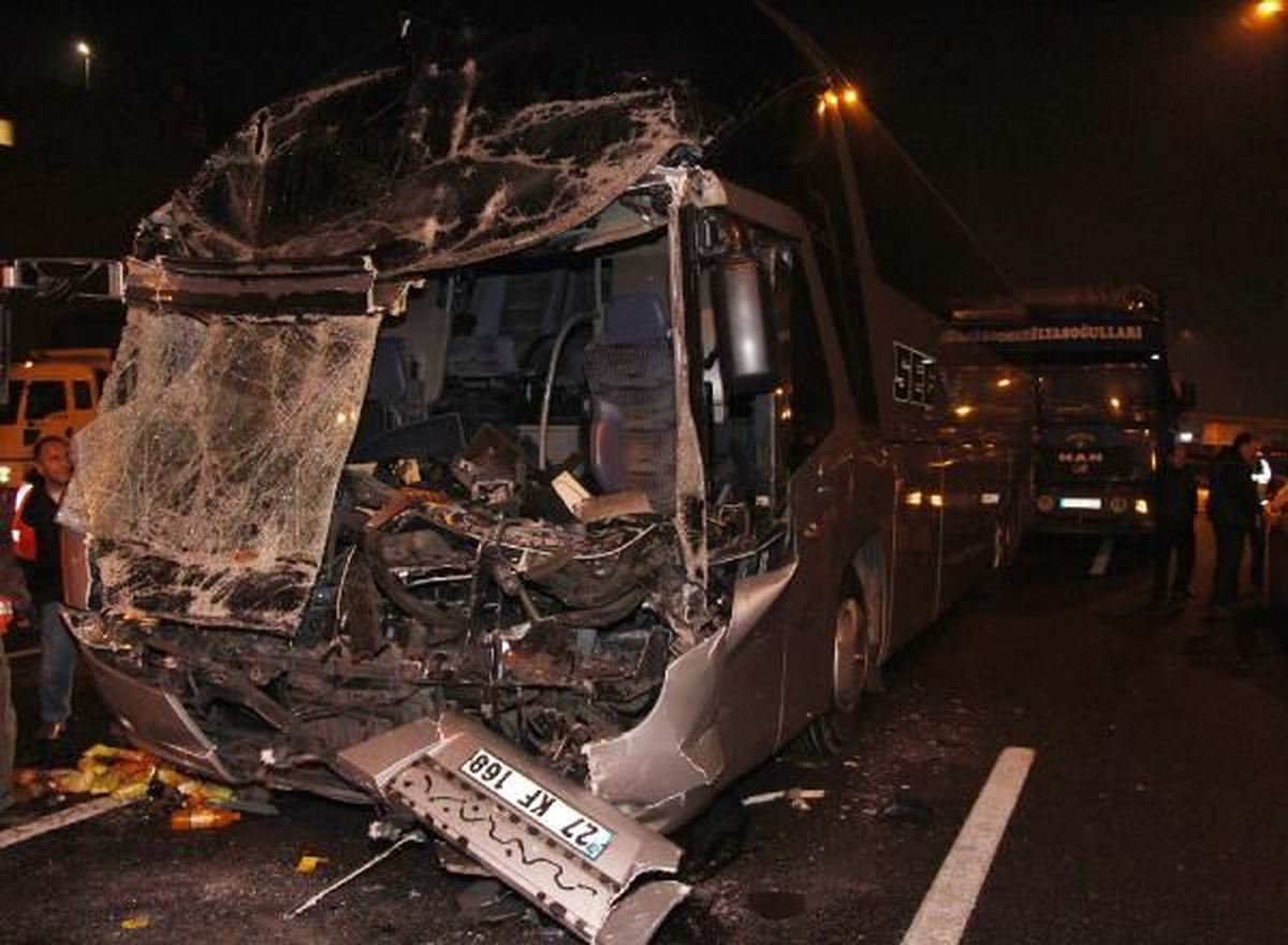 TEM Otoyolu Ankara İstikameti Trafiğe Kapatıldı