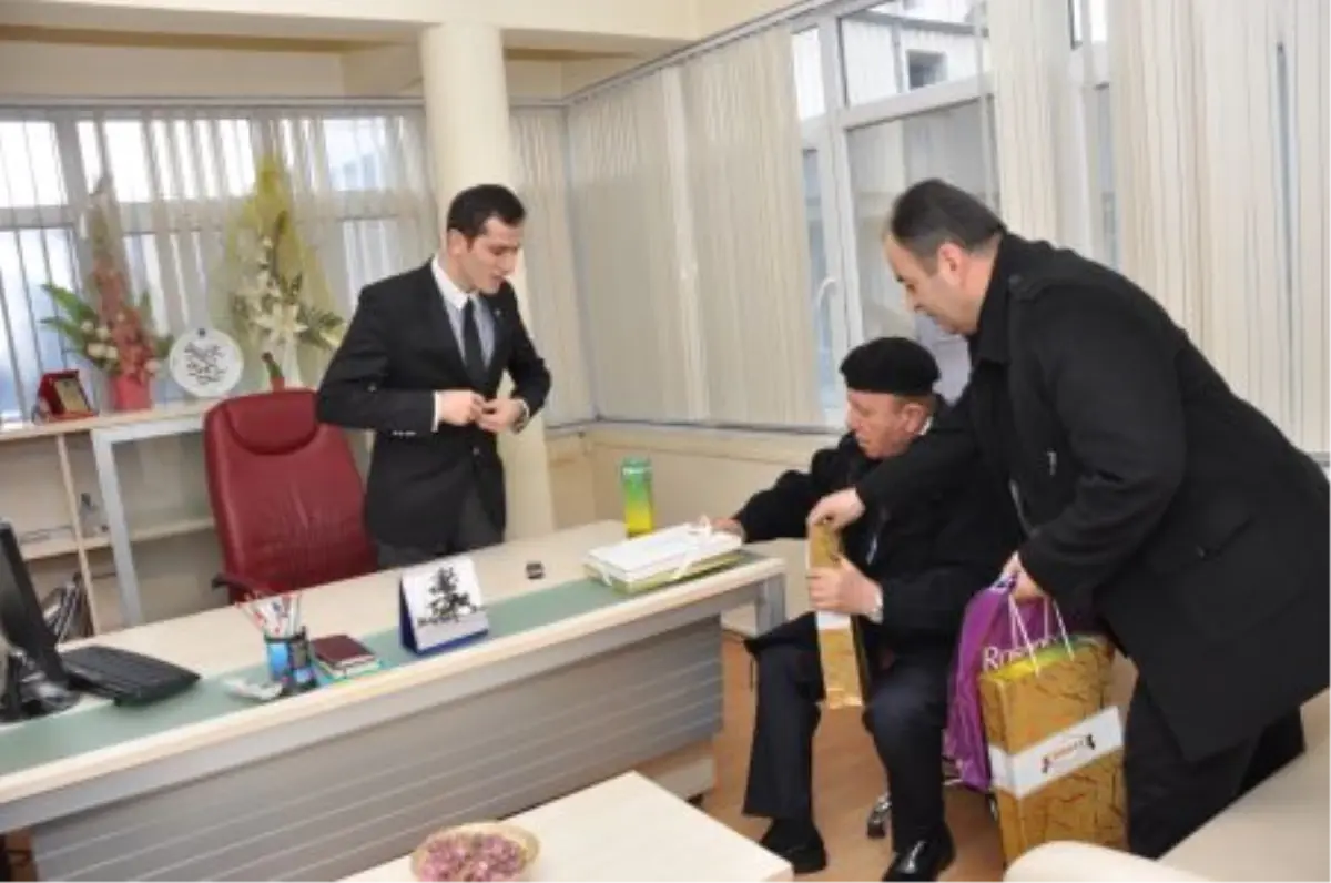 Vali Oğuz Anadolu Ajansını Ziyaret Etti