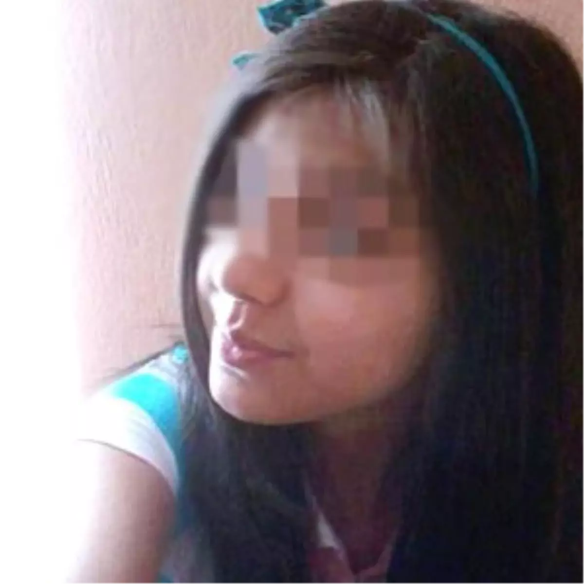 13 Yaşındaki Kıza Kameralı Tuzak