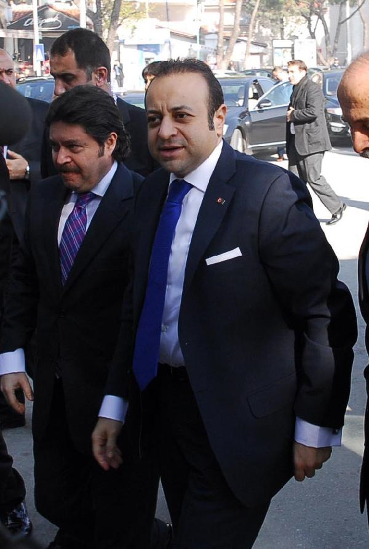 "KKTC, Rum Kesimine Borç Verebilir"
