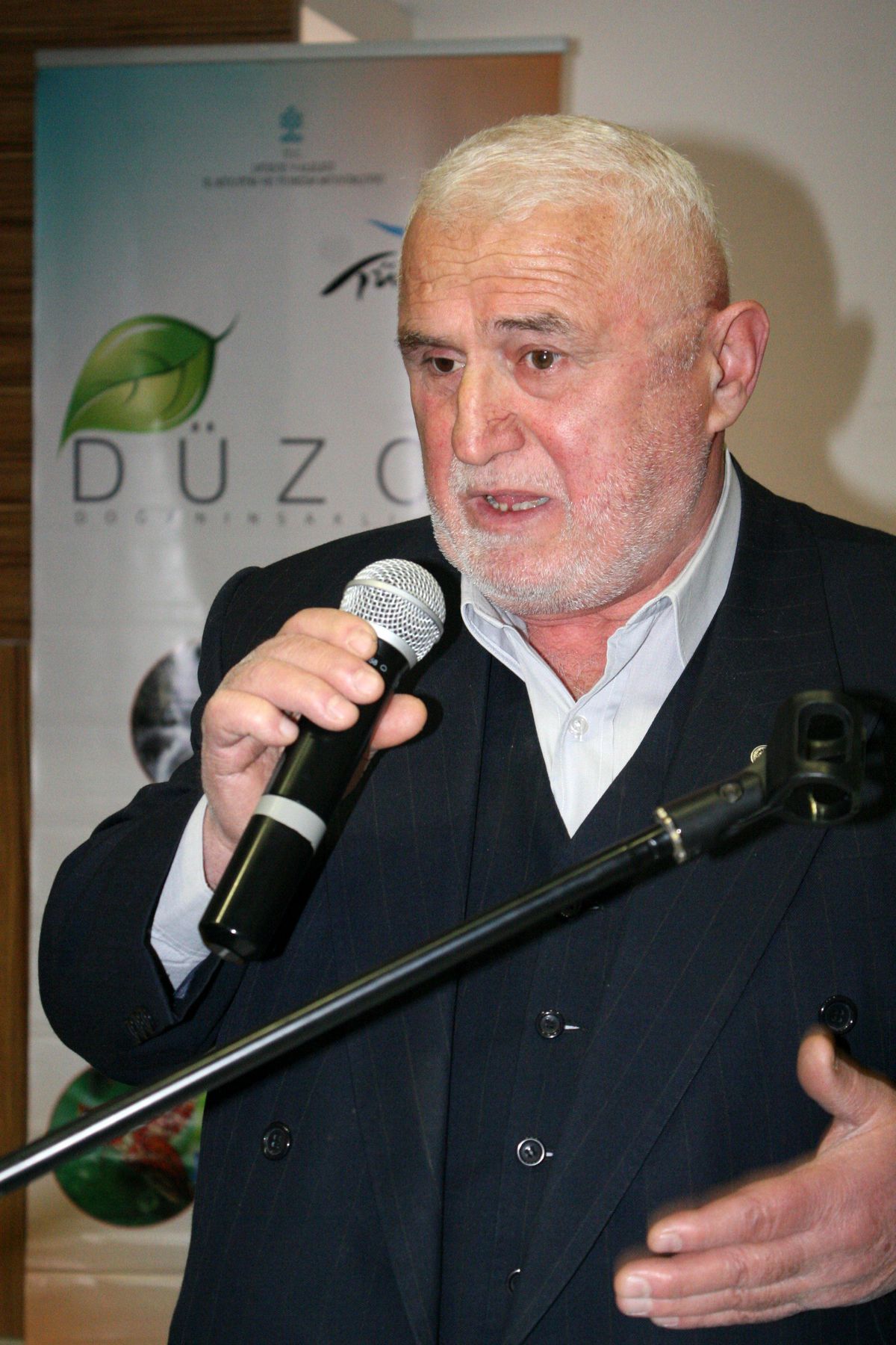 "Halen Uyuyoruz"