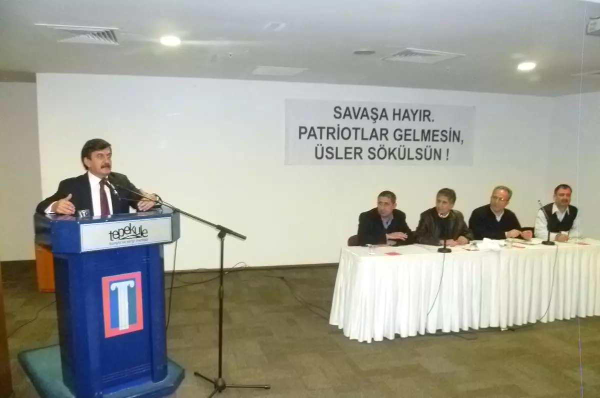 İzmir'in 'Nato Komuta Merkezi' Olmasına Karşı Kampanya