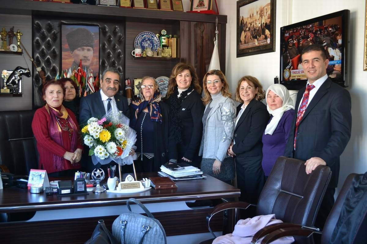 Kadın Kent Konseyinden Başkan Yarımca\'ya Ziyaret