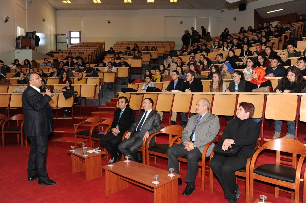 Kütahya Valisi, \'İdare\'yi Anlattı