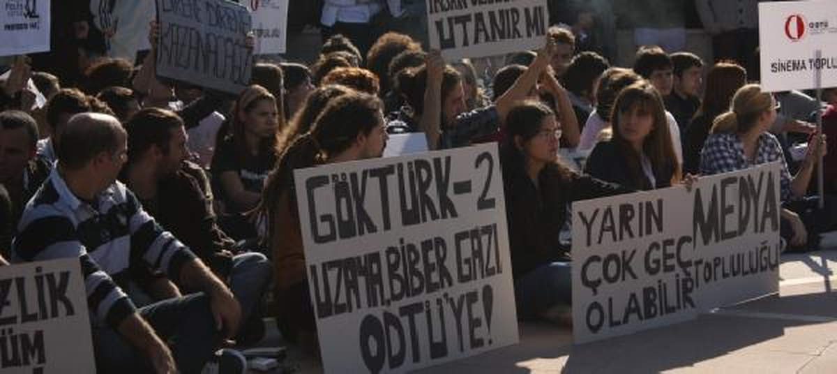 ODTÜ Kuzey Kıbrıs Kampusu\'nda Oturma Eylemi