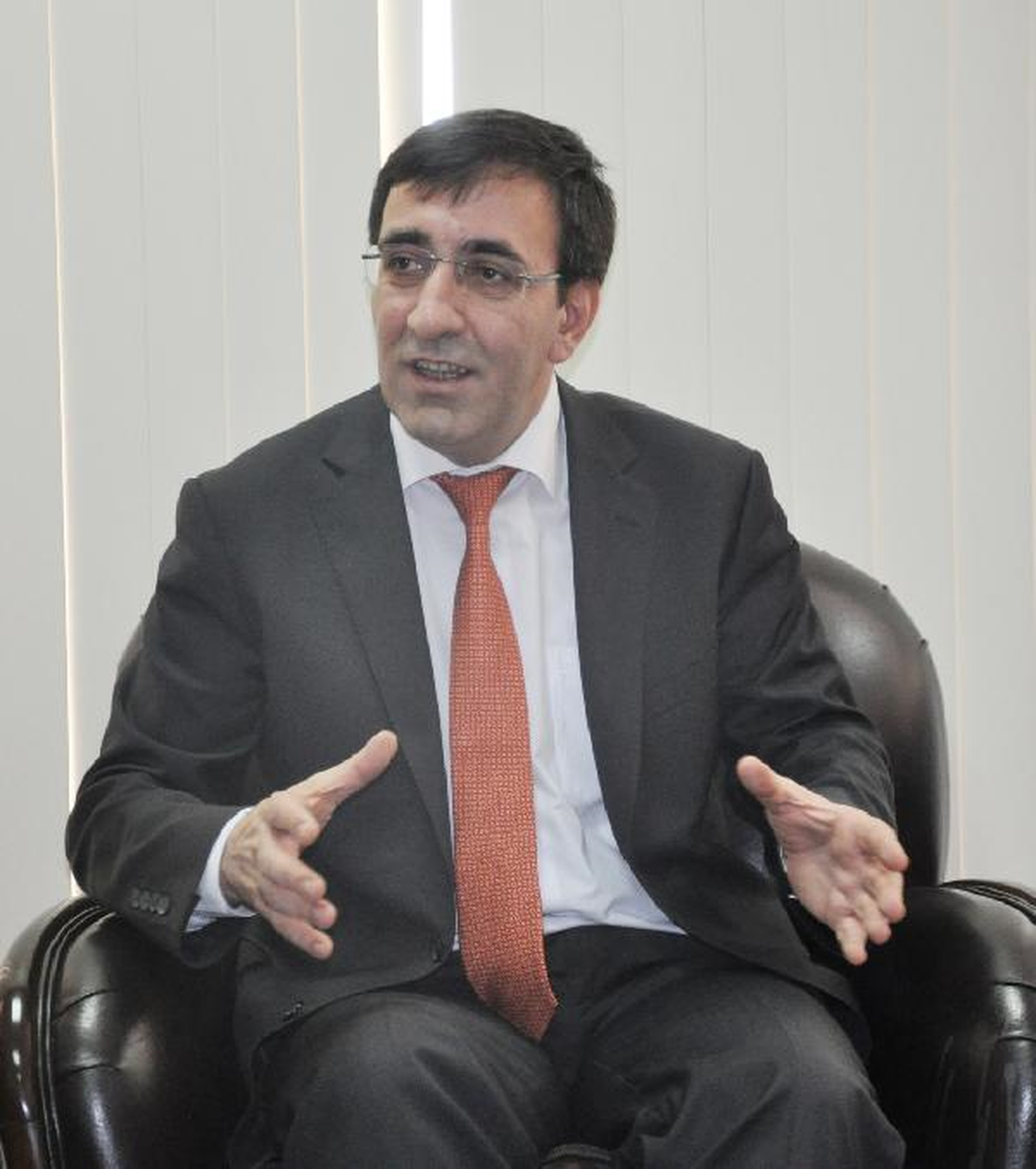 ODTÜ Mezunu Bakan Yılmaz: Demokratik Tepki Şiddetle Bir Arada Olmaz