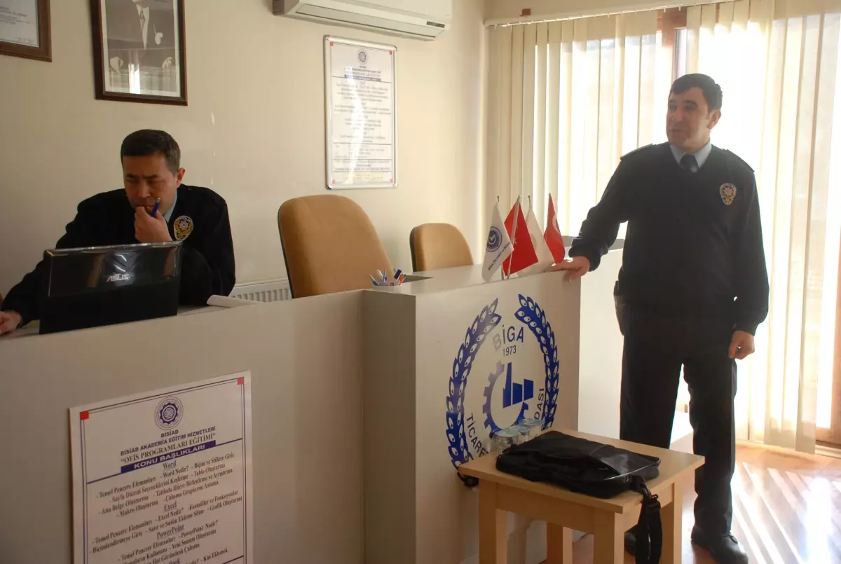 Polislere 'Trafik İhlali Tespiti' Semineri
