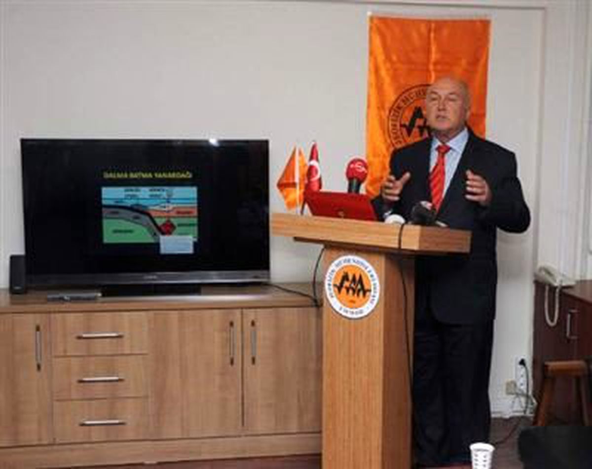 Profesör Ercan\'dan \'Küdür Yanardağı\' Açıklaması