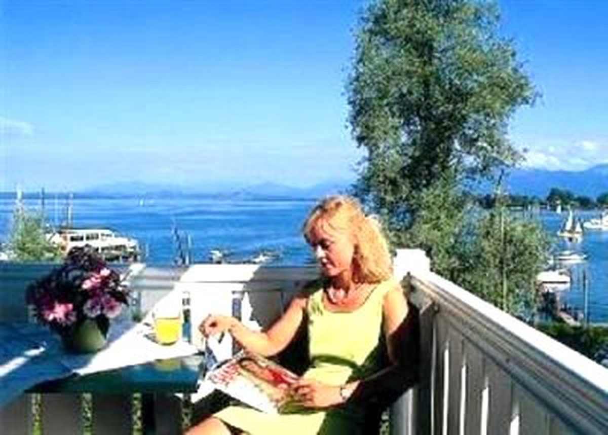 Türkler Kefen, Almanlar Tatil Parası Biriktiriyor!