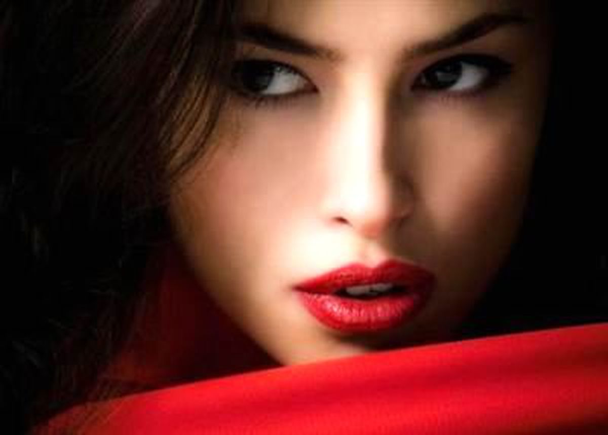 Uçuruma Düşemeyecek Kadar Seksi