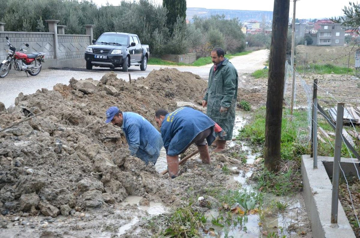 Yağışlar Hayatı Olumsuz Etkiledi