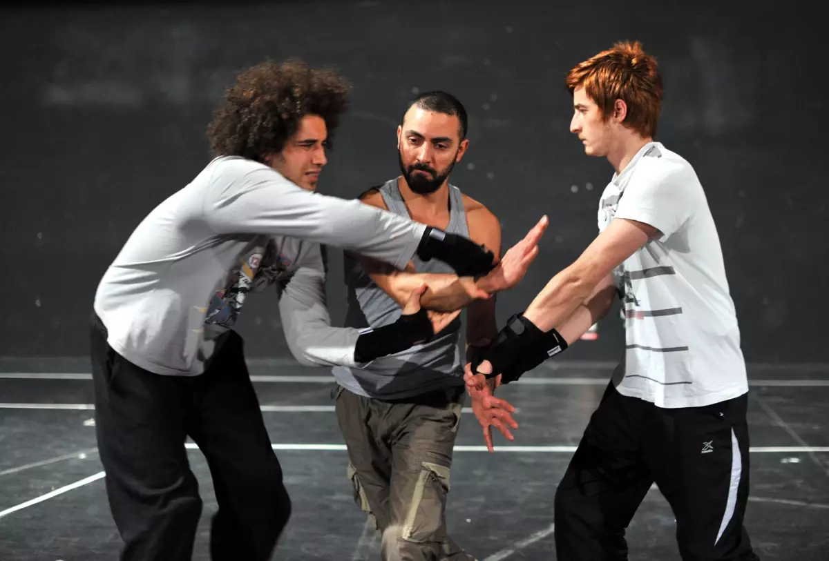 ADT Sahnesinde Shakespeare'in Ünlü Eseri 'Othello'