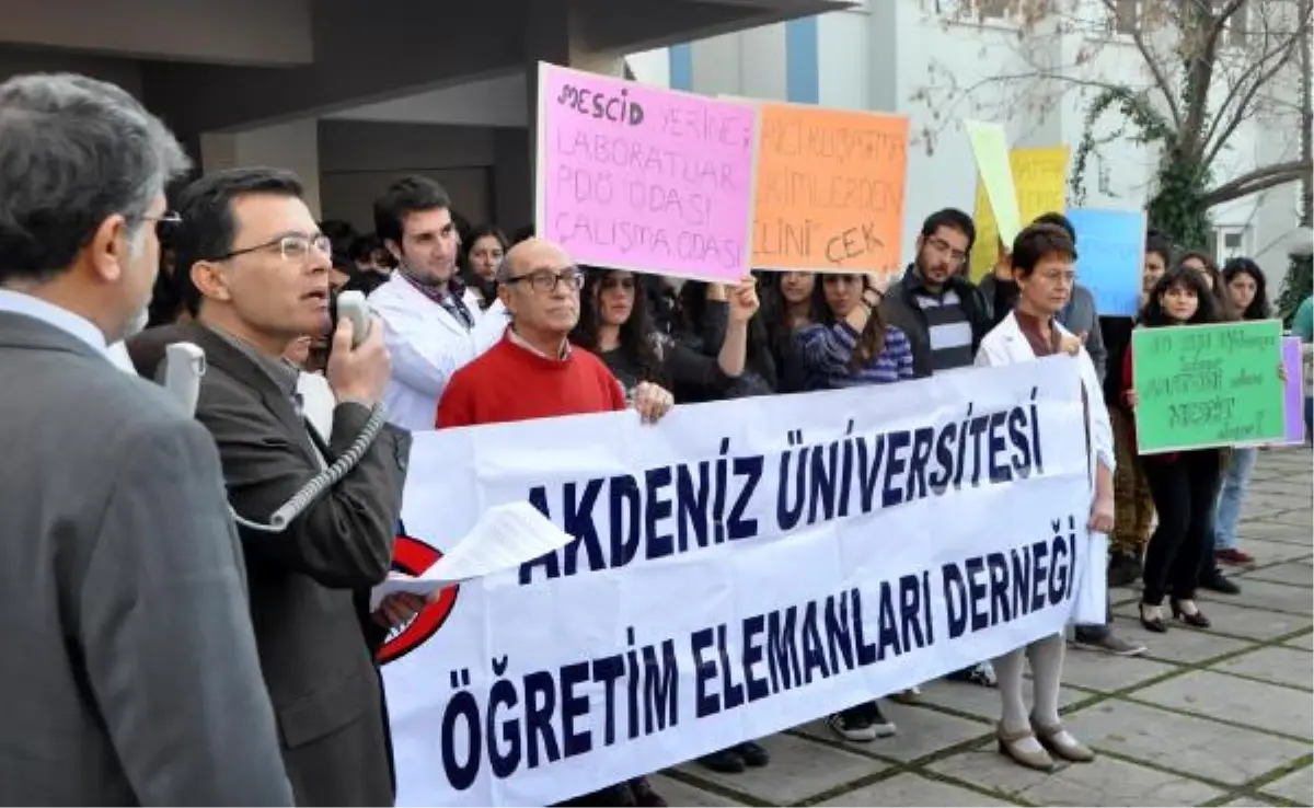 "Mescit Yerine Derslik" Eylemi