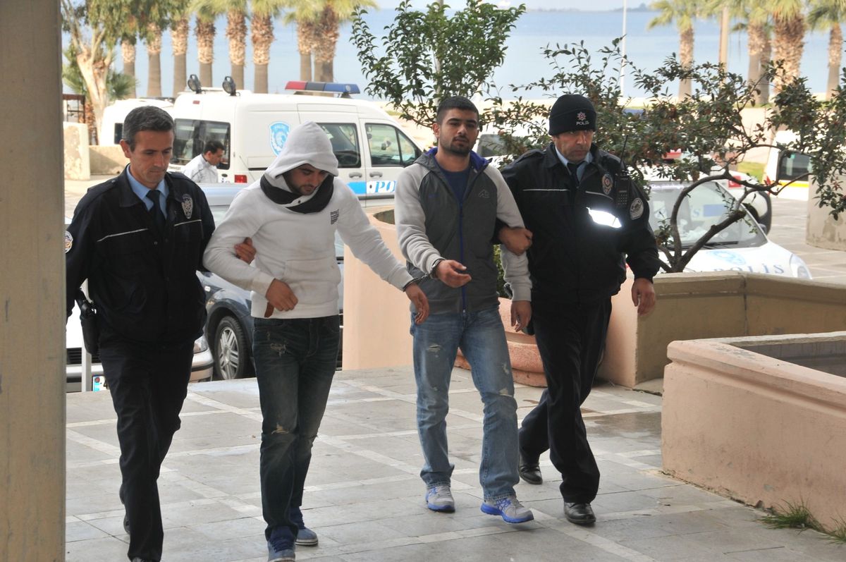 Aliağa Polisi Hırsızlara Göz Açtırmıyor