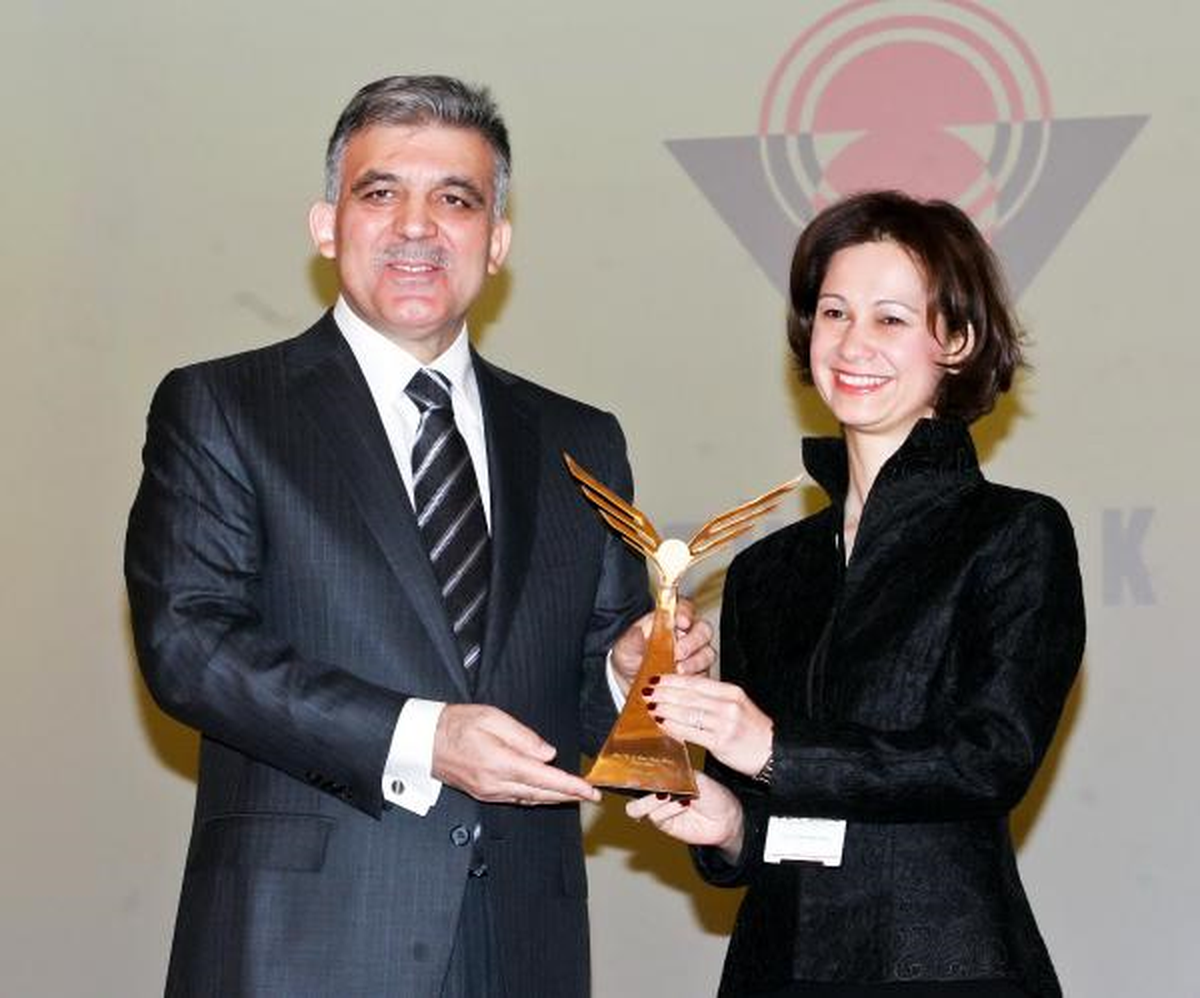 Babasını Kanserden Kaybeden Prof. Dr. Keskin\'in Kanseri Yenmek İçin Çalışmaları Bilim Ödülü Getirdi