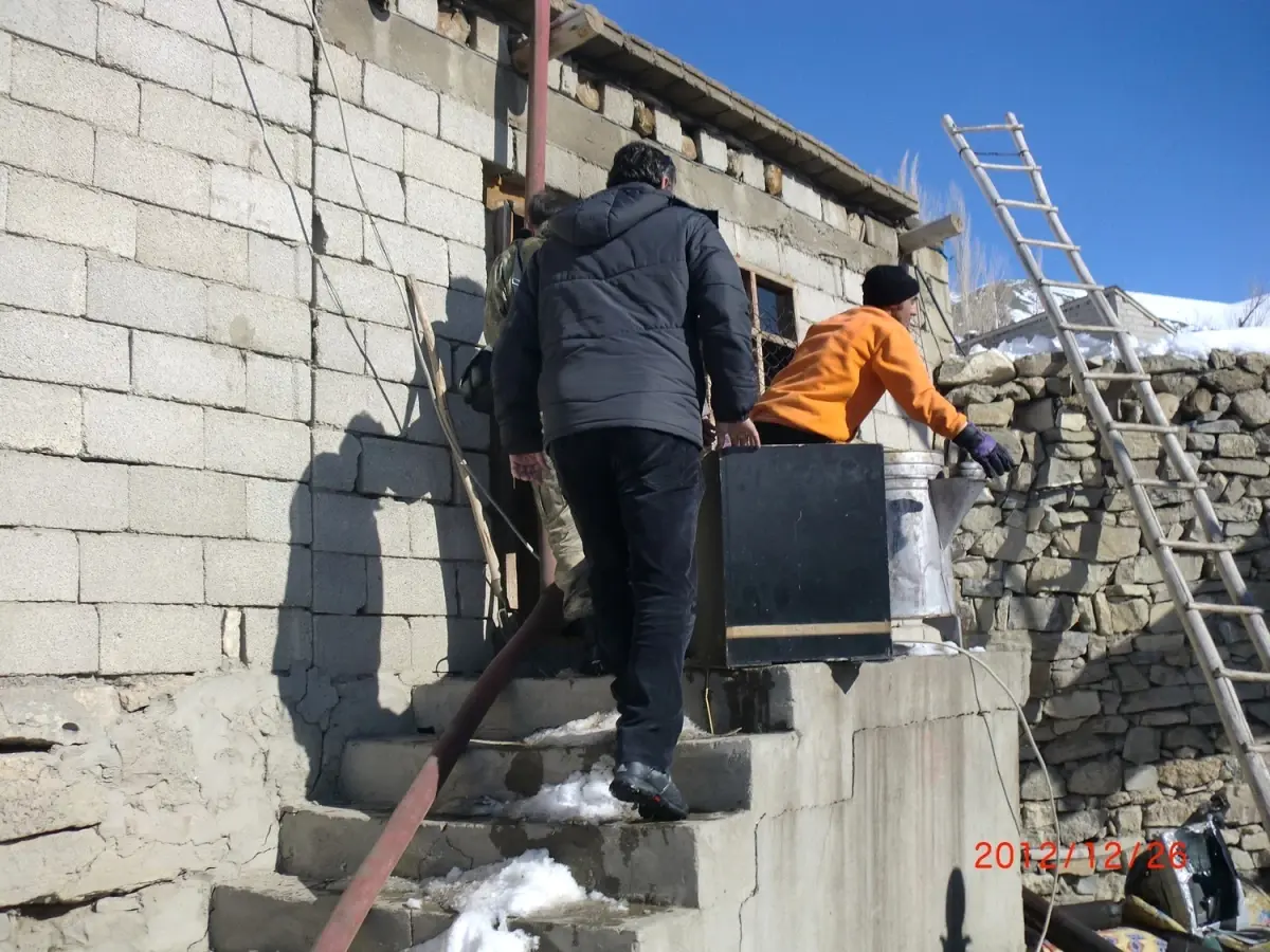 Başkale\'deki Şüpheli Yangın