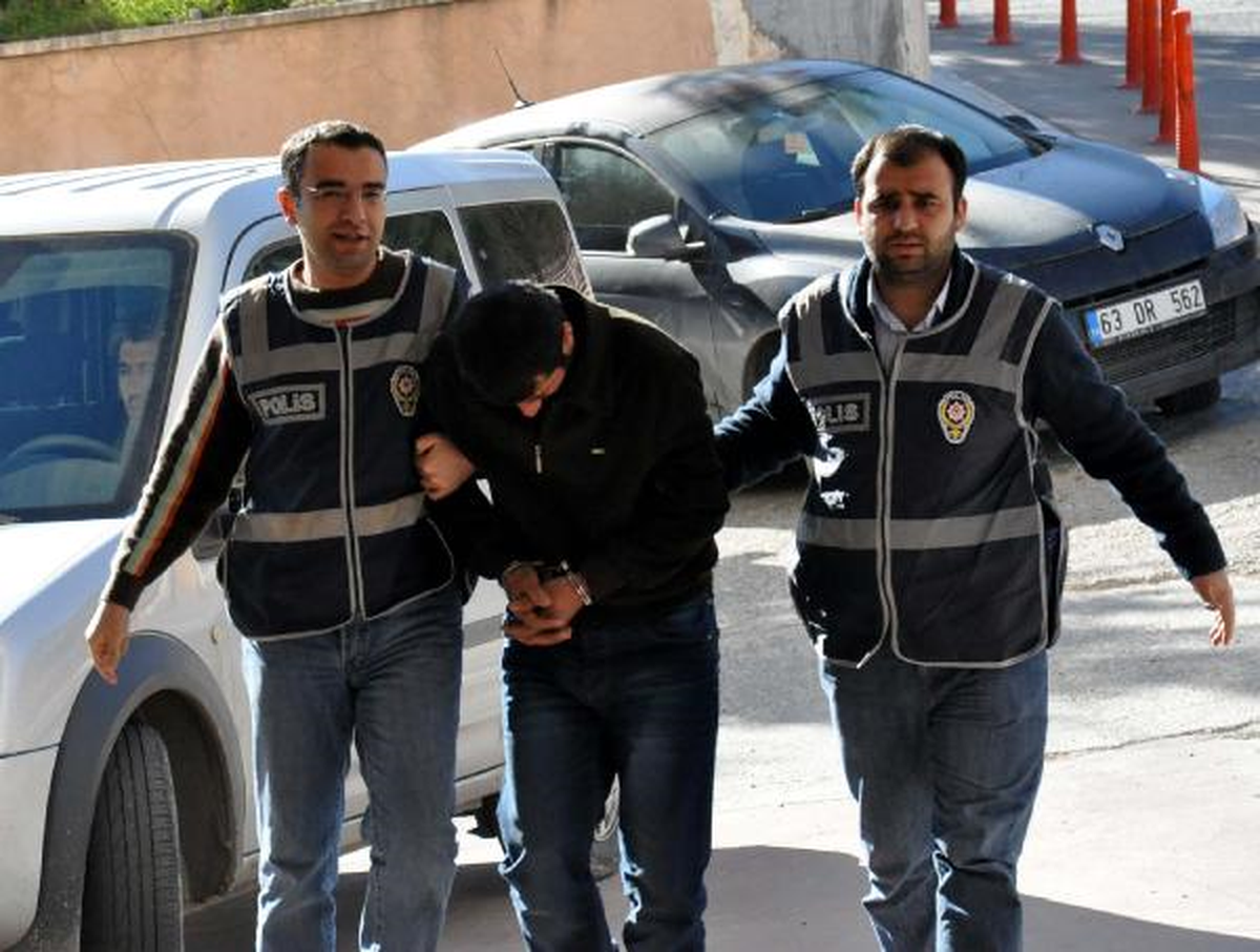 Cezaevinden 15 Gün Önce Çıktı, Hırsızlık Yaparken Yakalandı