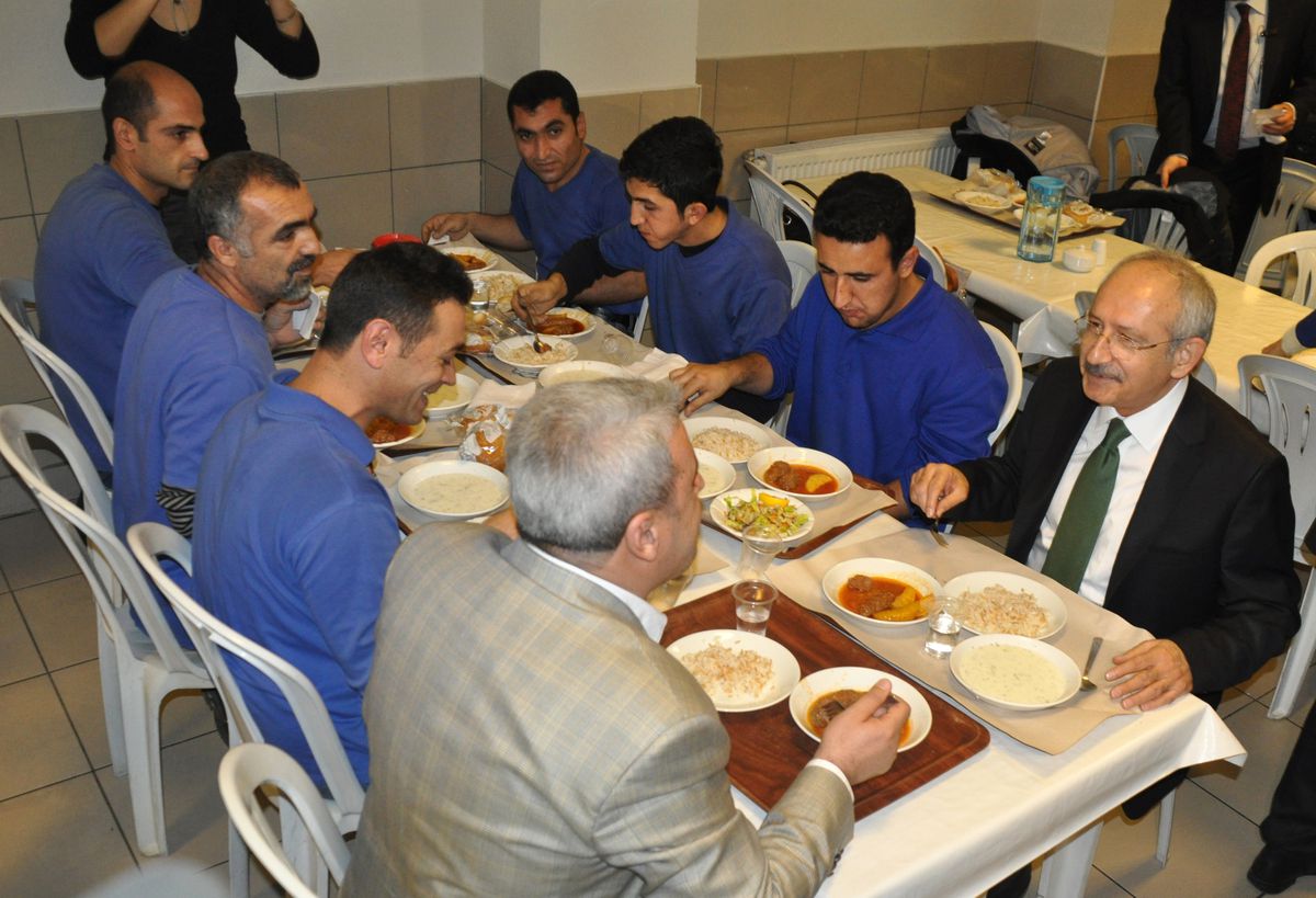 CHP Lideri Kılıçdaroğlu Fabrikaları Ziyaret Etti