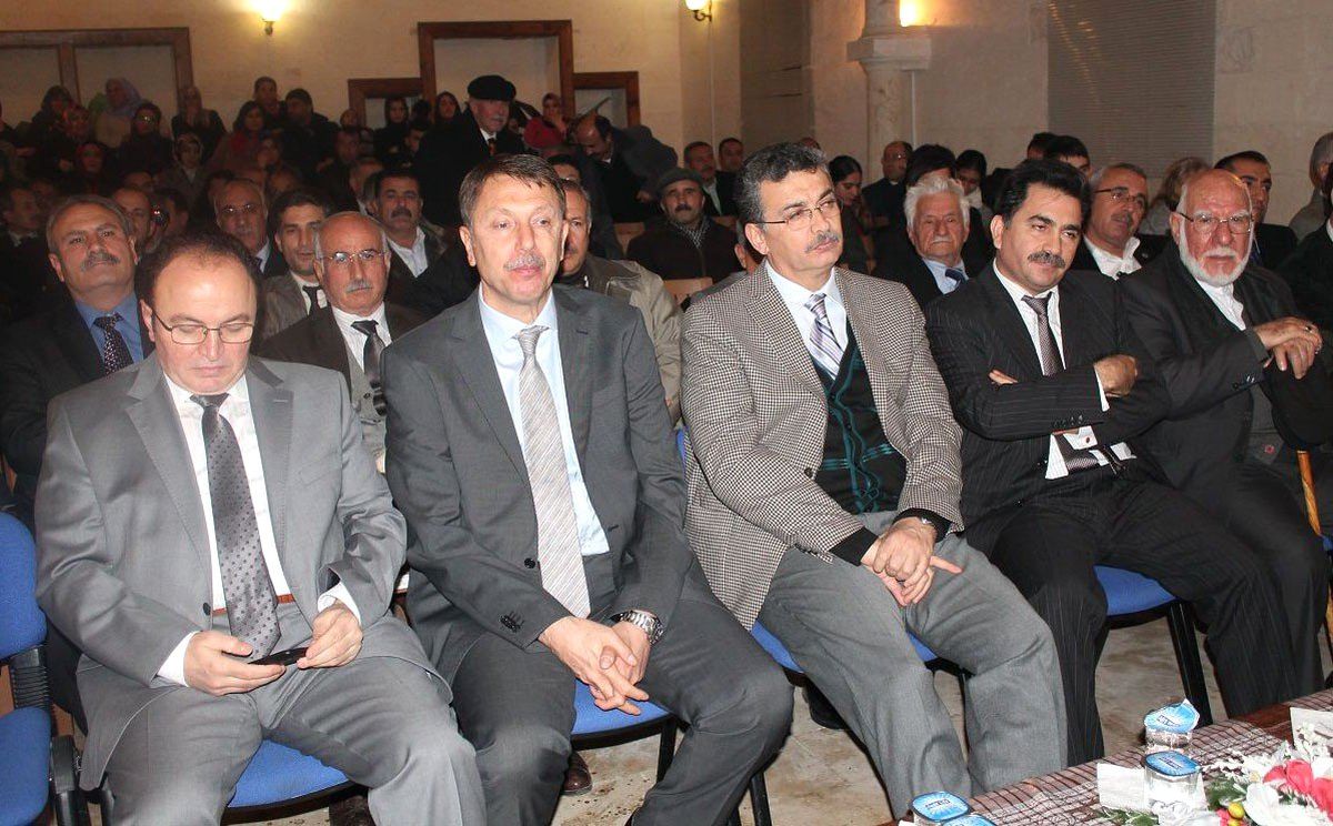 Doktorlardan Şiir Dinletisi